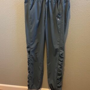 Old Navy Balloom active pants.